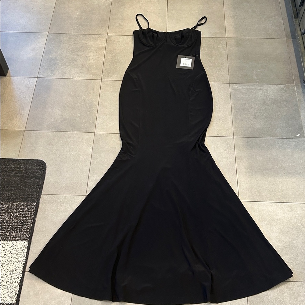 Norma Kamali Underwire Fishtail Gown - Picture 7 of 12